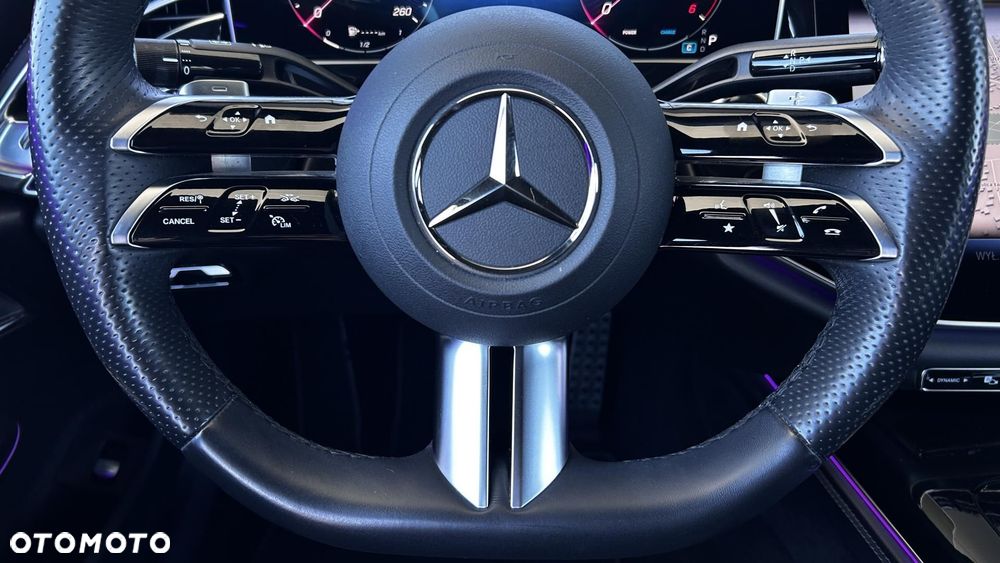 Mercedes-Benz Klasa E 220 d mHEV 4-Matic AMG 9G-Tronic - 15