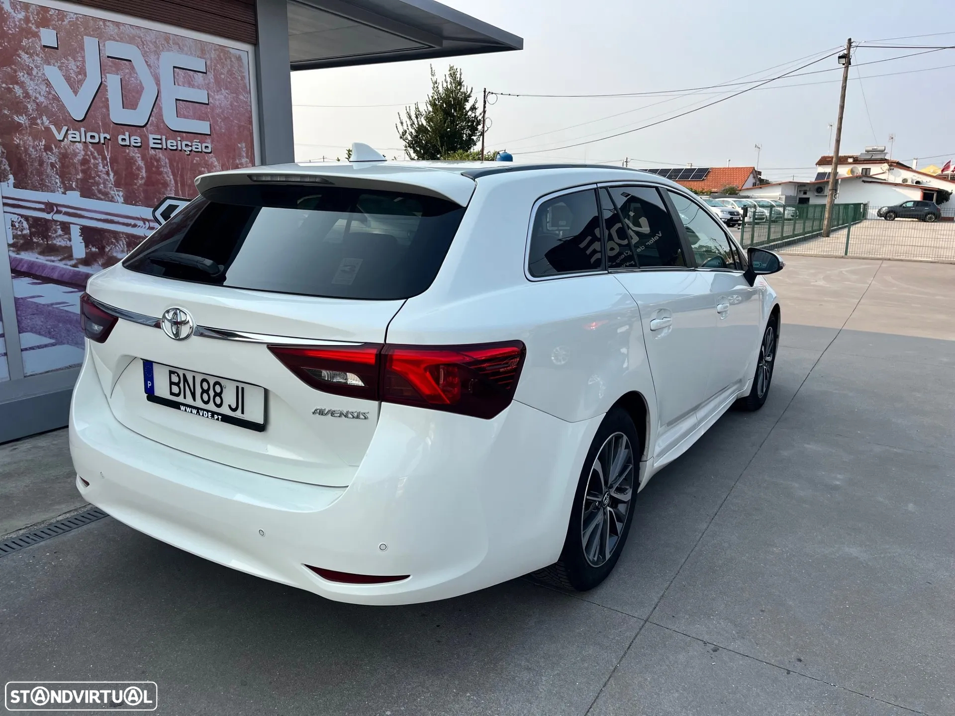 Toyota Avensis Touring Sports 1.6 D-4D Exclusive +P.Business - 3