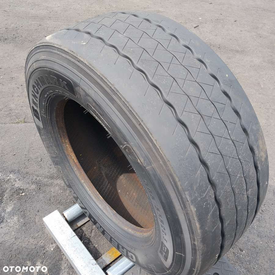 385/55 R22.5 Benchmark Green-van - 2
