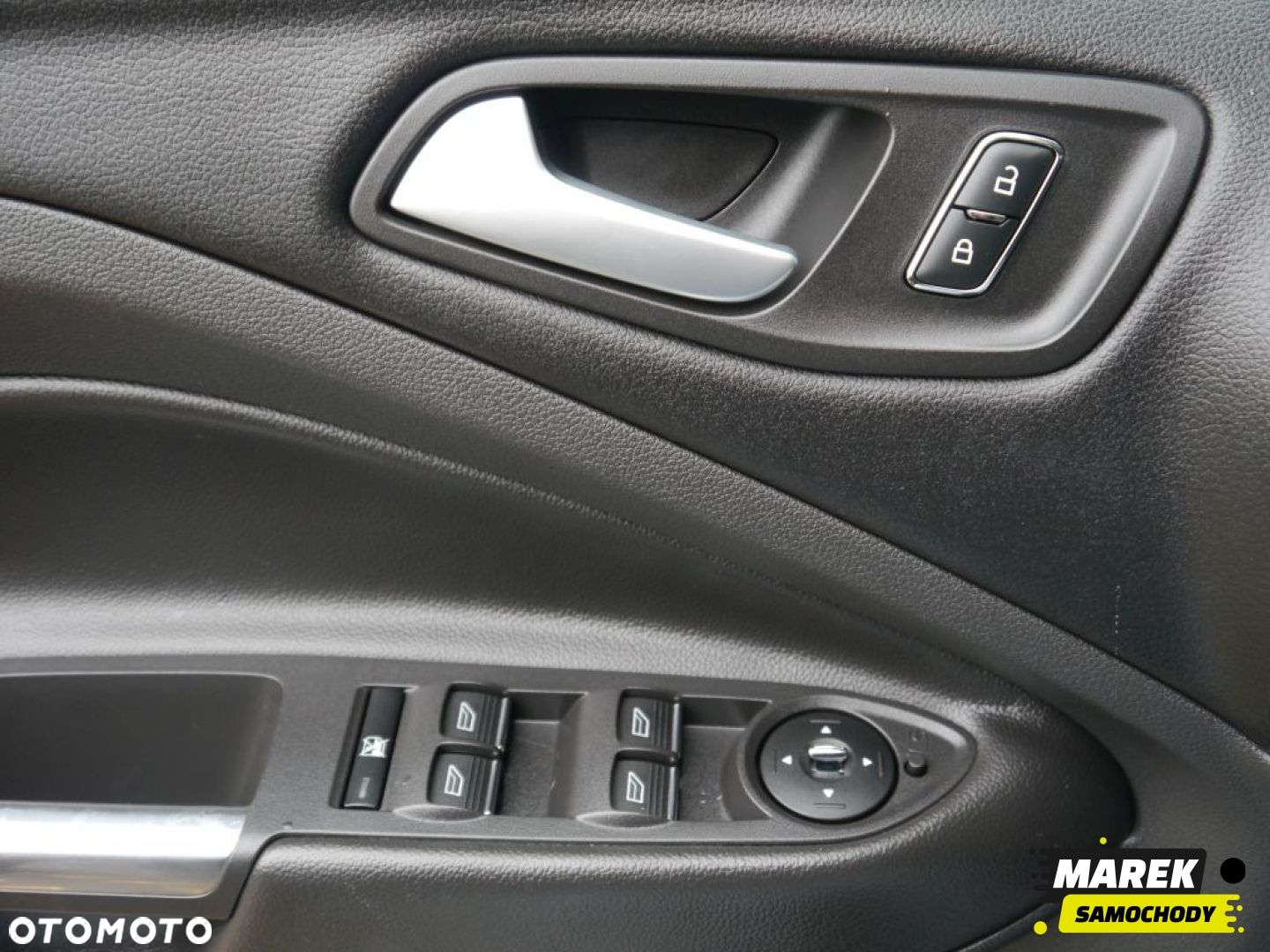 Ford Kuga - 21
