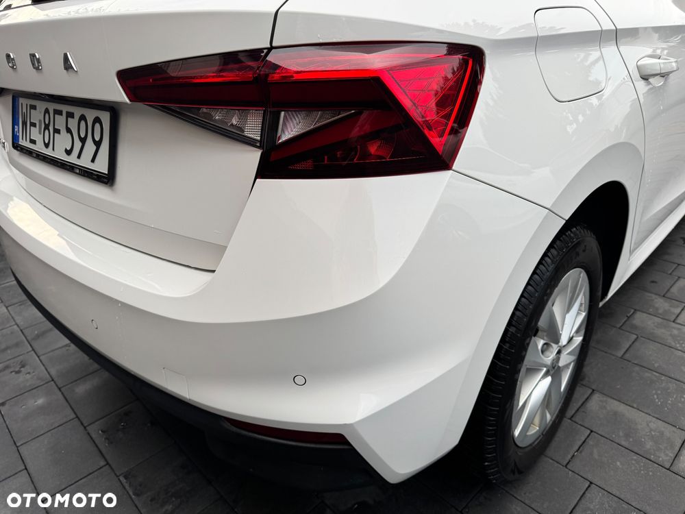Skoda Fabia 1.0 TSI Ambition - 10