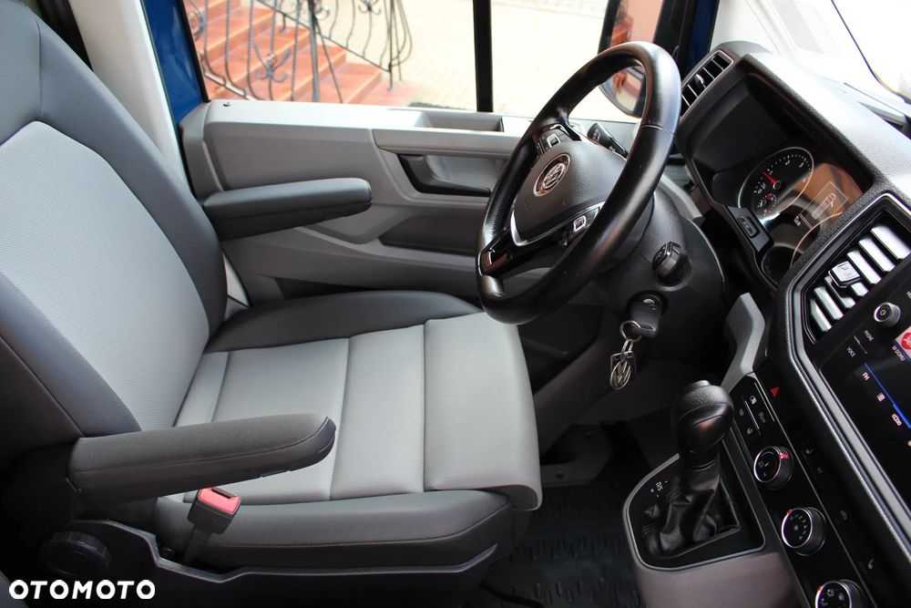 Volkswagen CRAFTER 2.0 177 KM / POLSKI SALON / JAK NOWY / CHŁODNIA / WINDA DHOLLANDIA / SPRINTER / IVECO / FIAT / - 27