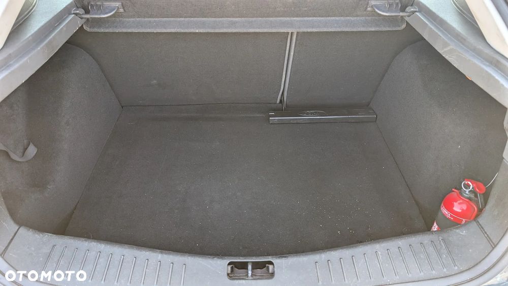 Ford Focus 1.6 FX Silver / Silver X - 24