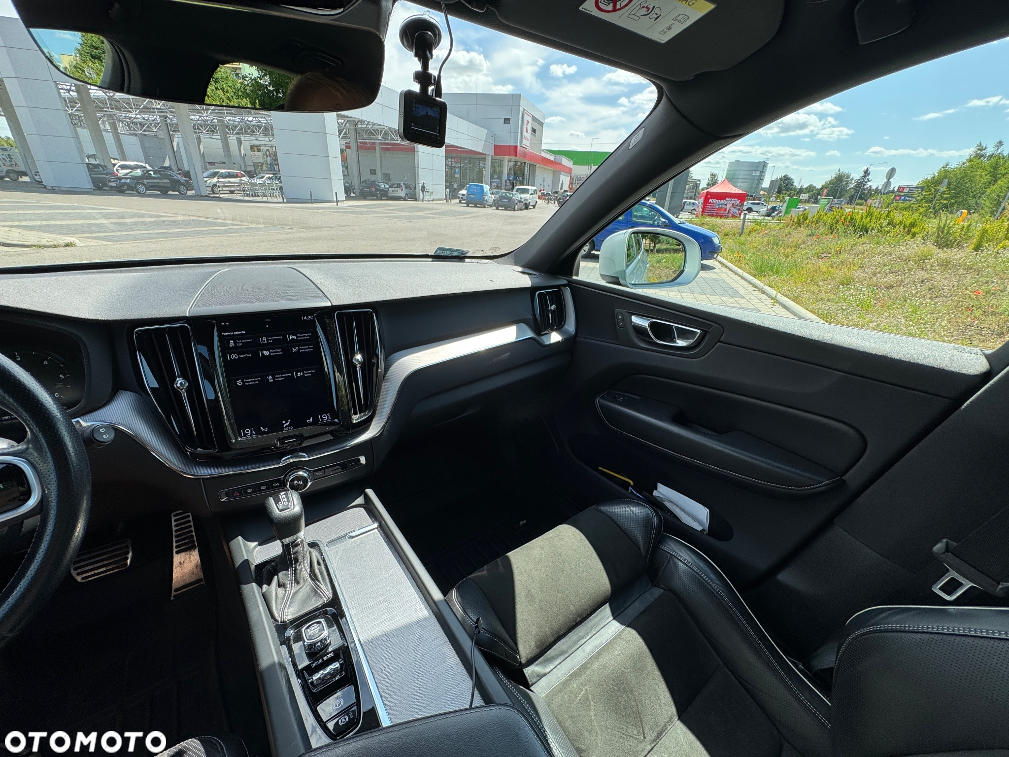 Volvo XC 60 D5 AWD R-Design - 18