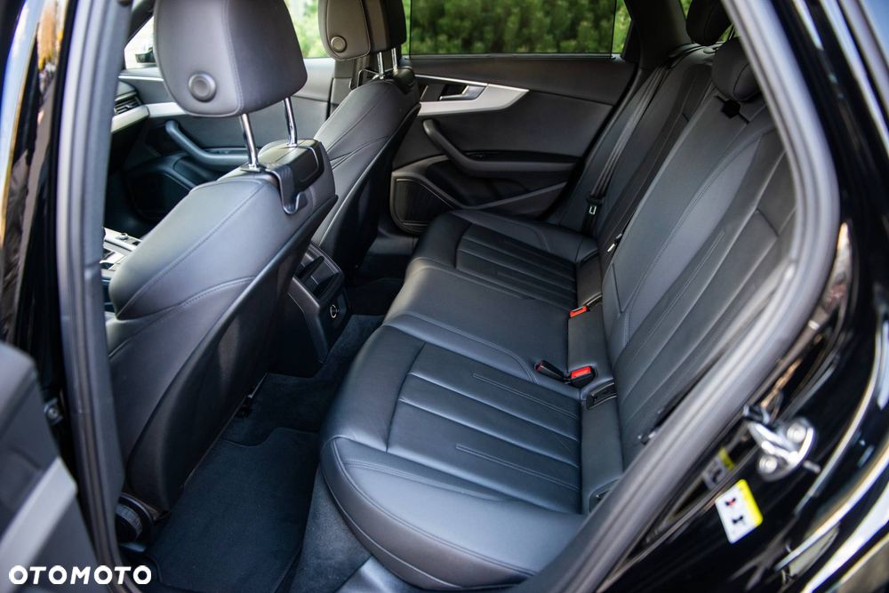 Audi A4 Allroad - 24