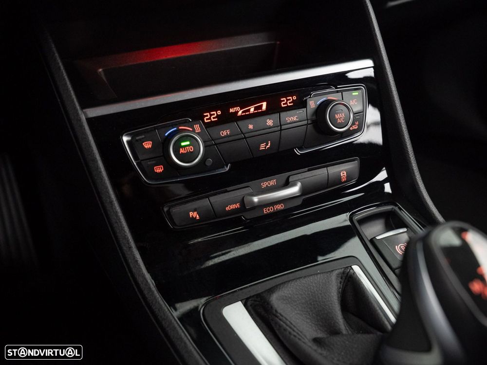 BMW 225xe Active Tourer Advantage - 28