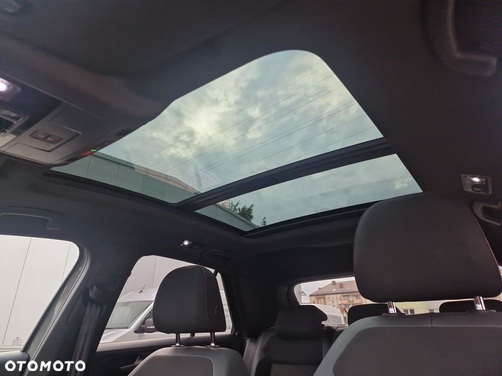 Volkswagen T-Roc - 25