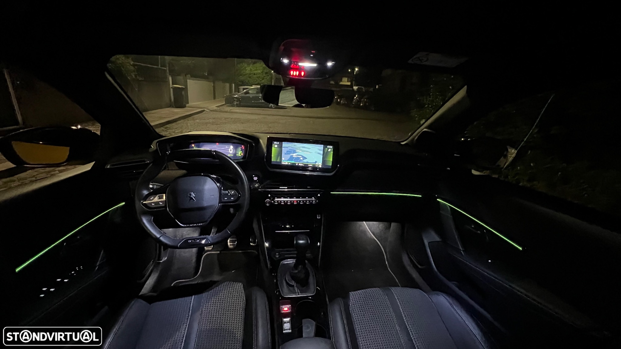 Peugeot 208 1.2 PureTech GT Line - 32