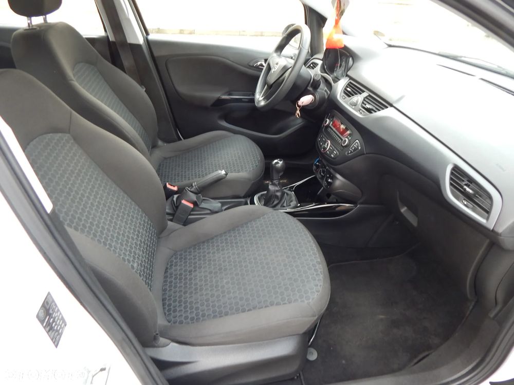 Opel Corsa 1.4 16V Cosmo - 18
