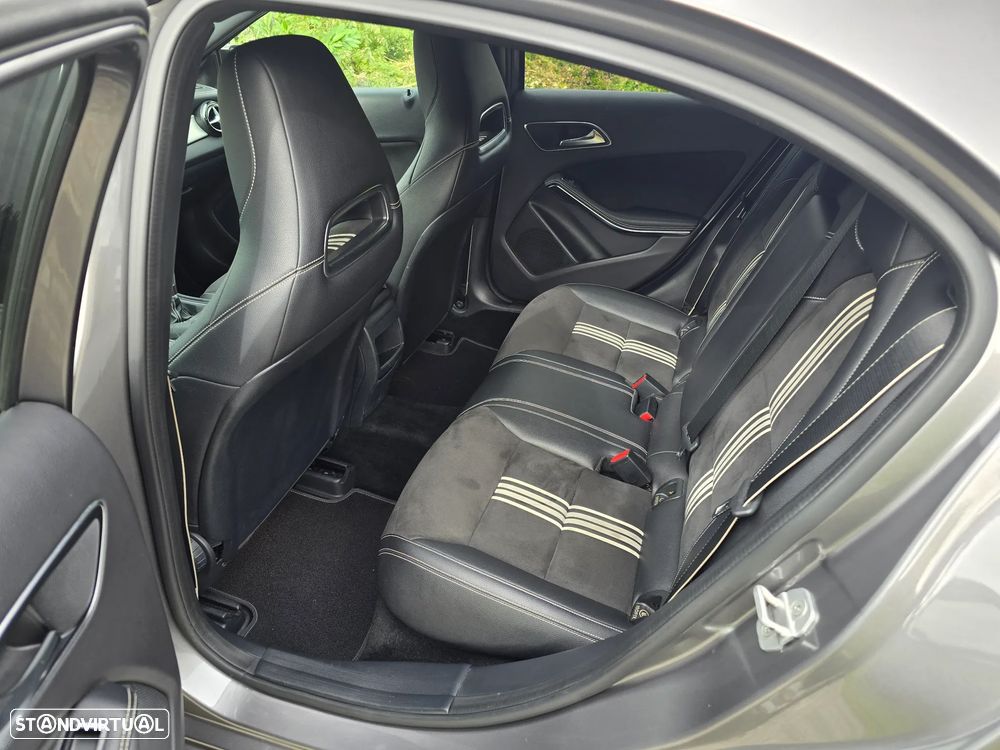 Mercedes-Benz A 180 d AMG Line - 6