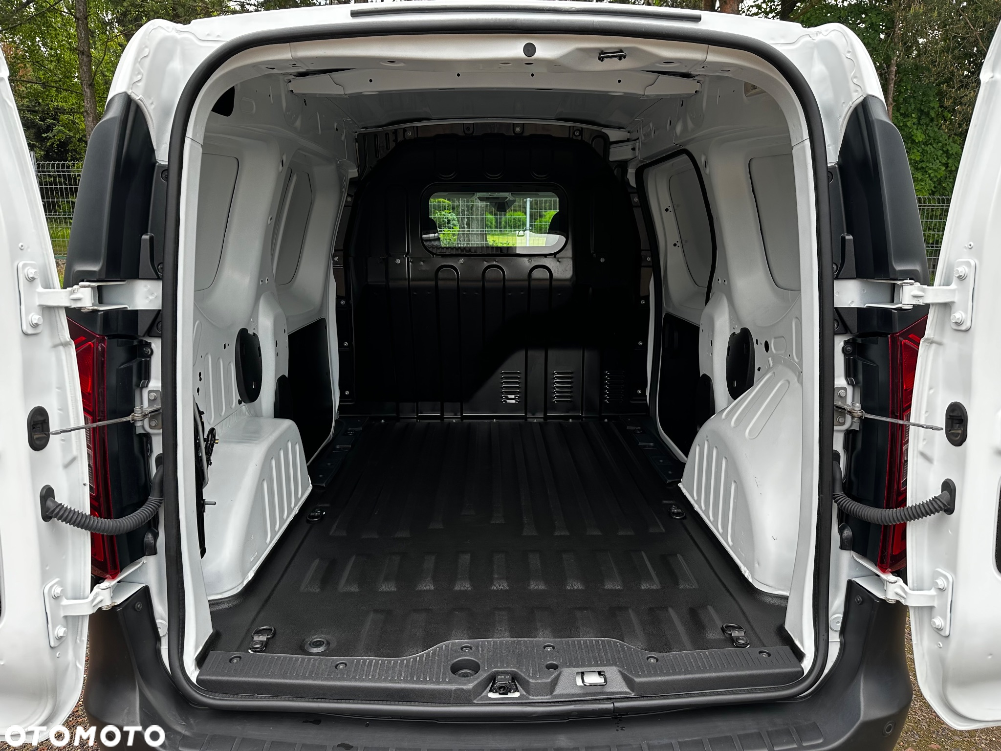 Renault EXPRESS - 17