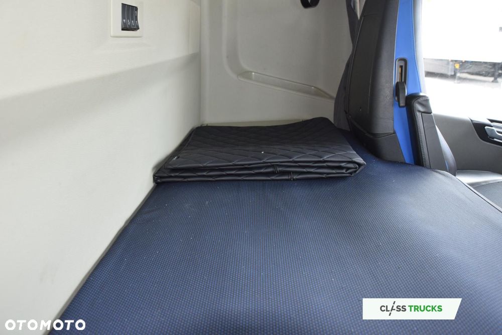 Volvo FH 460 Globetrotter XL i-Save - 13