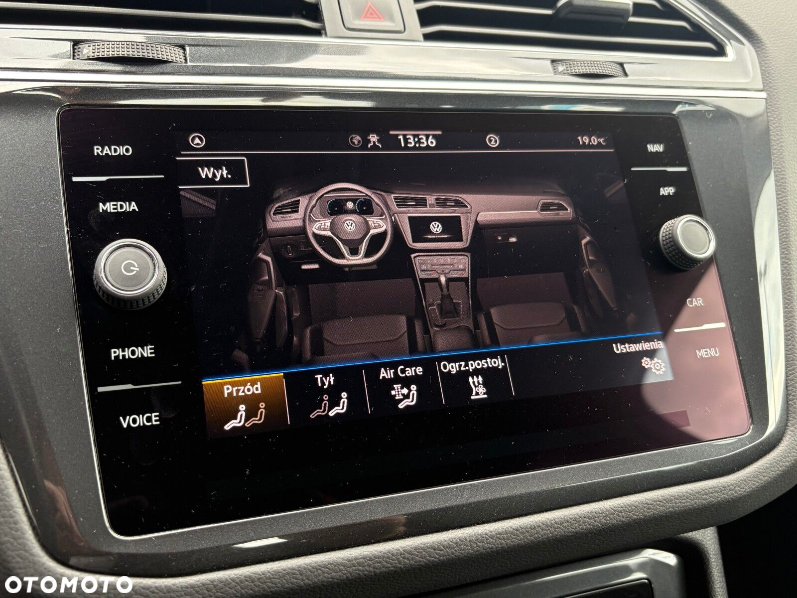 Volkswagen Tiguan 2.0 TDI SCR Elegance DSG - 36