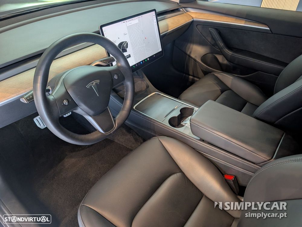 Tesla Model 3 - 6