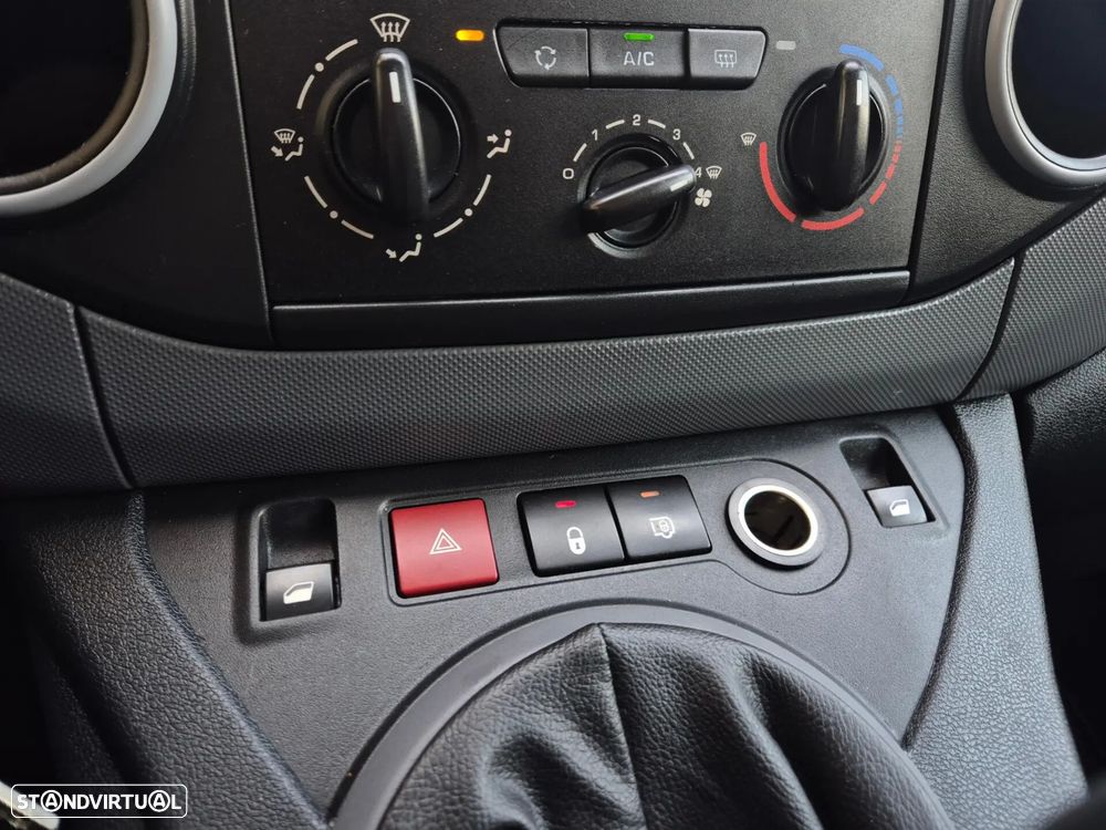 Peugeot Partner HDi 75 Esplanade - 25