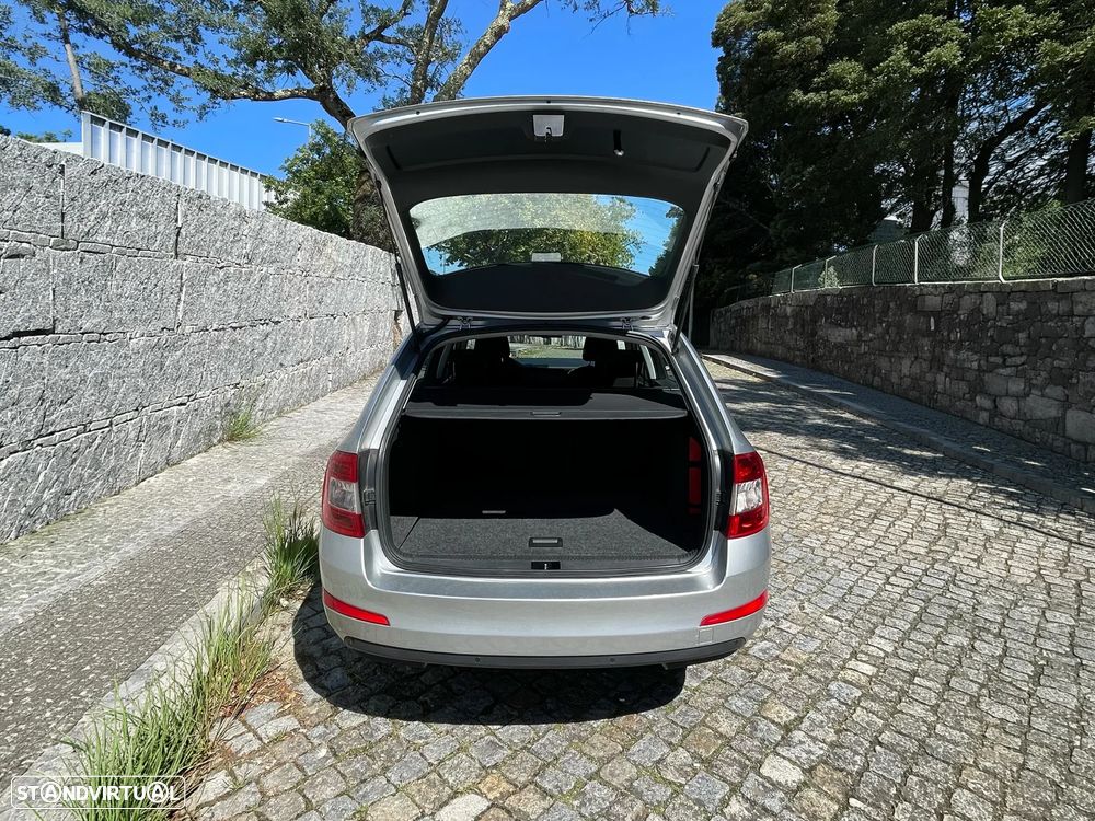 Skoda Octavia Break 1.6 TDi Elegance - 6