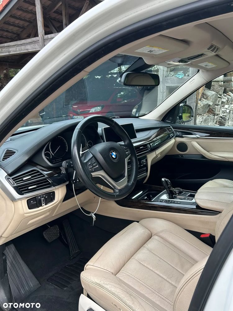BMW X5 xDrive50i Sport-Aut - 10