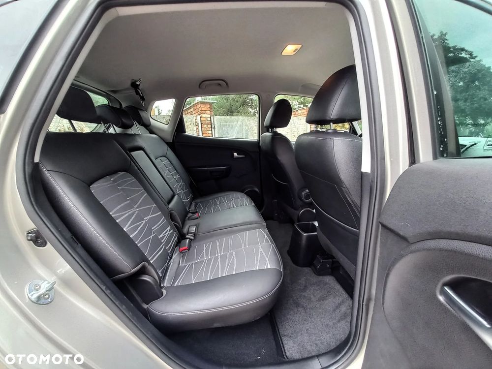 Kia Venga 1.6 CRDi M - 20