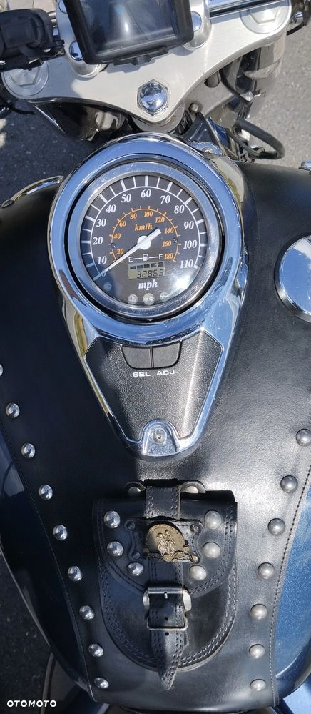 Suzuki VL 800 Volusia - 2