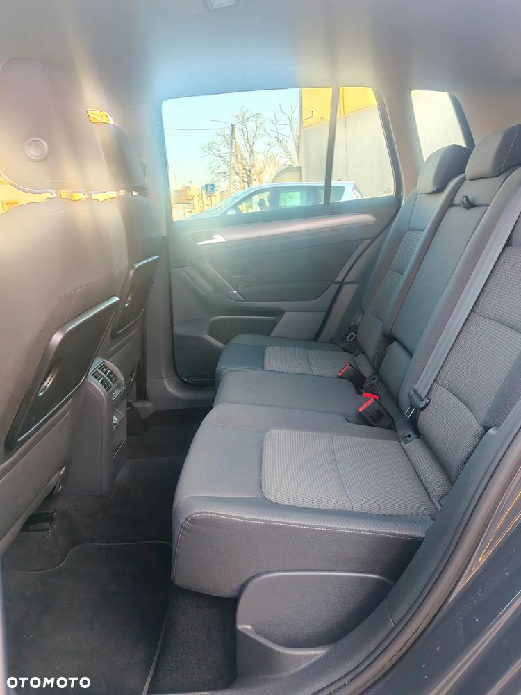 Volkswagen Golf Sportsvan - 12