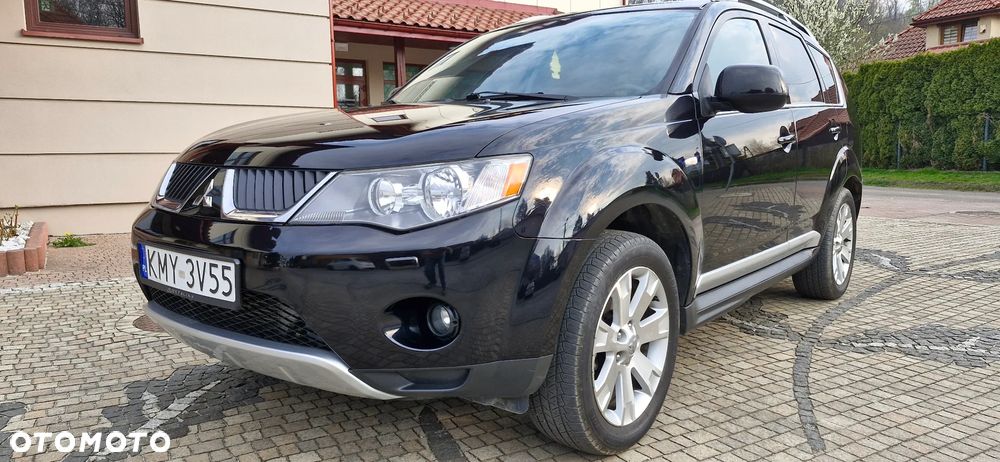 Mitsubishi Outlander 2.0 DID Instyle - 3