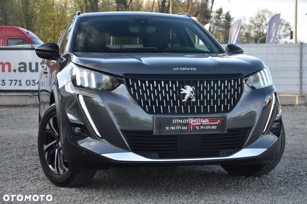 Peugeot 2008 PureTech 130 EAT8 GT - 3