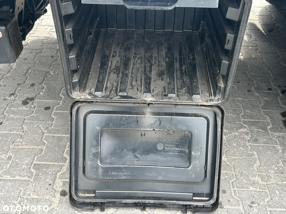 Mercedes-Benz ATEGO 1224 18 paletowy dł.7,25 szer.2,49 wys.2,40 - 12