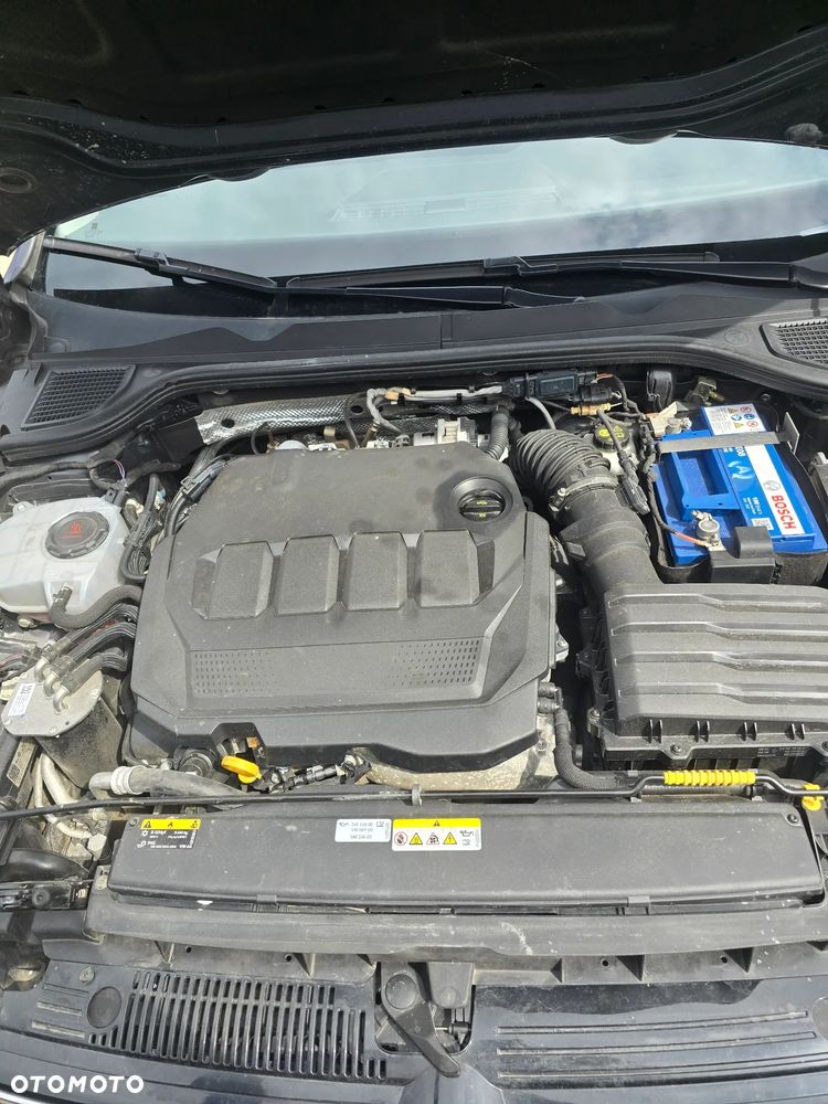 Volkswagen Golf - 12