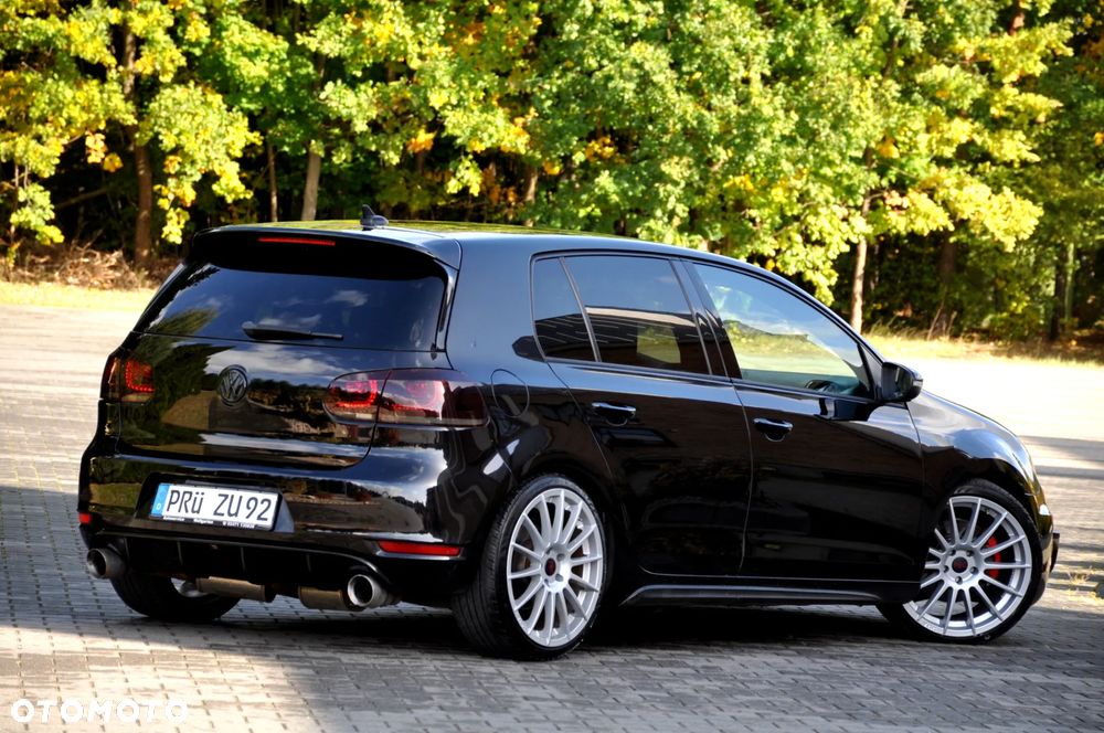 Volkswagen Golf 2.0 GTI DSG - 12