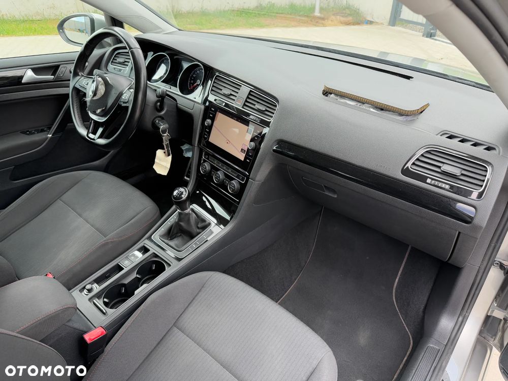 Volkswagen Golf 1.0 TSI Sound - 13
