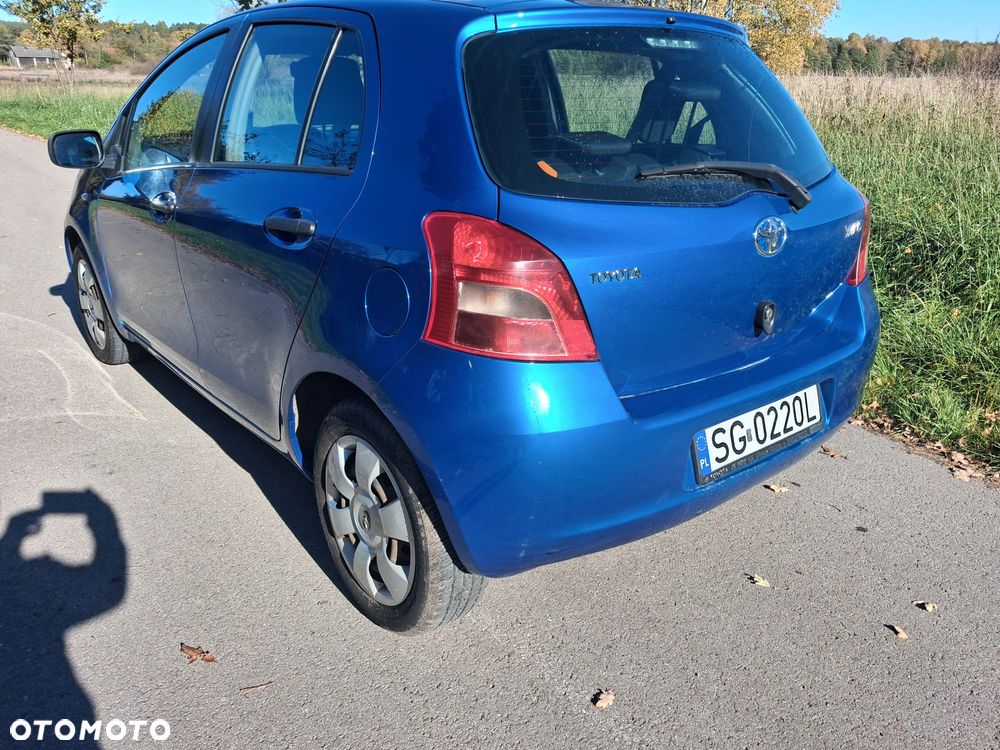 Toyota Yaris 1.3 Sol - 6