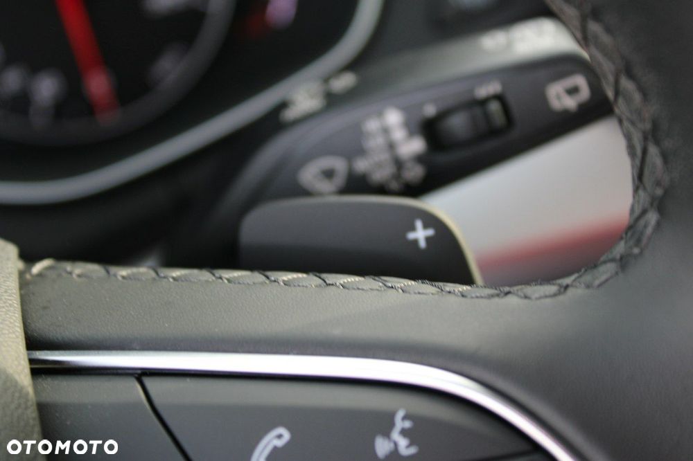 Audi Q5 Sportback - 30