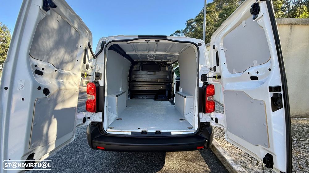 Opel Vivaro - 29
