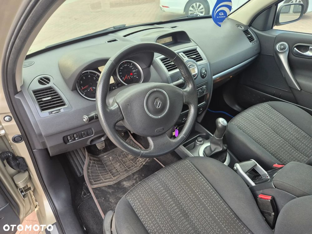 Renault Megane 1.6 16V Luxe Privilege - 18