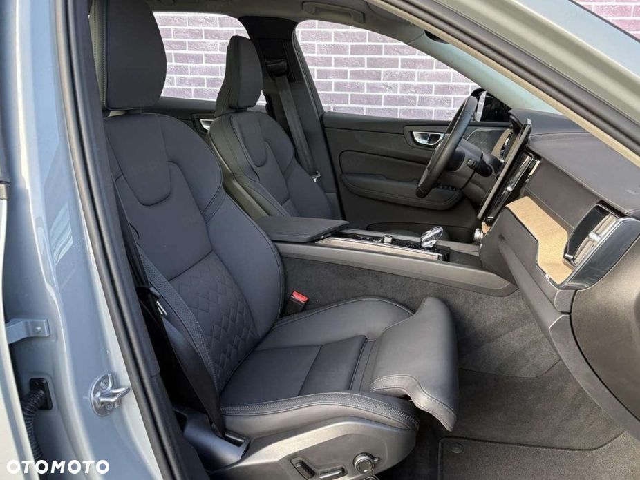 Volvo XC 60 - 16