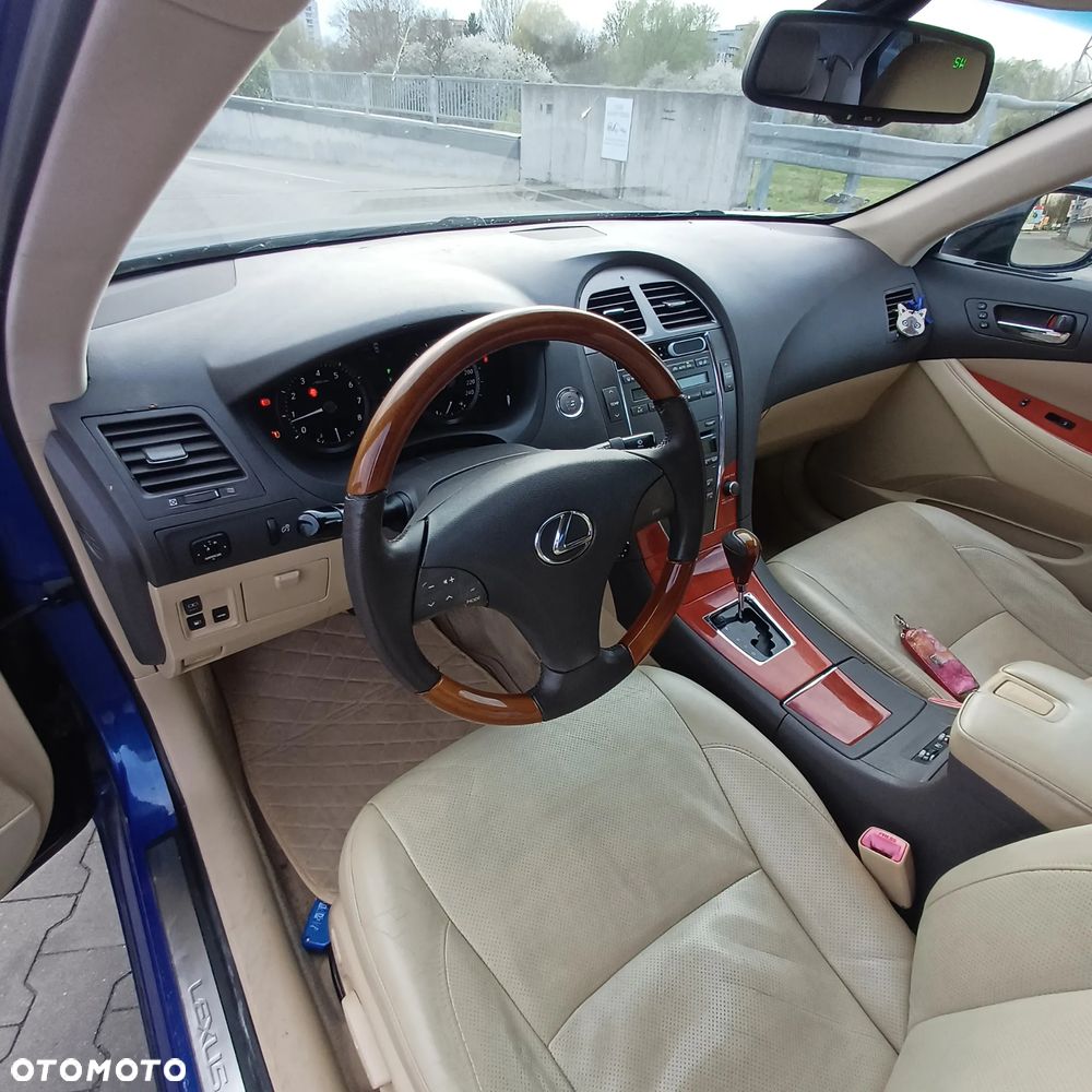 Lexus ES - 13
