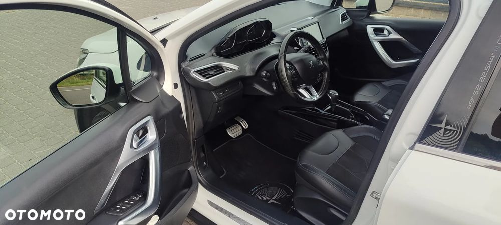 Peugeot 2008 PureTech 110 Stop&Start EAT6 Crossway - 16