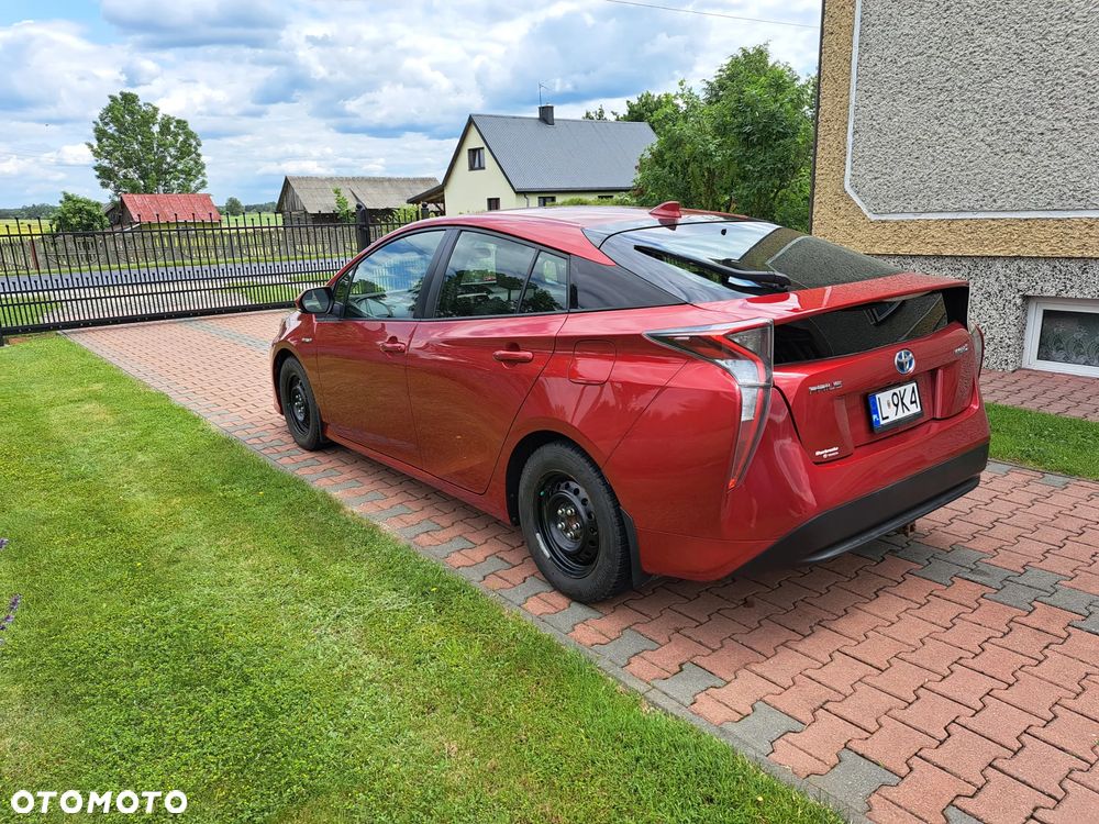 Toyota Prius ver--hybrid- - 2