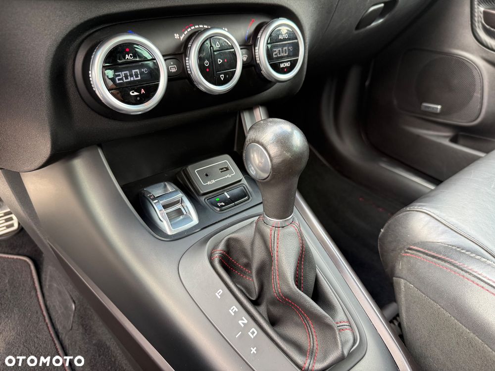 Alfa Romeo Giulietta 1750 TBi Veloce TCT - 36