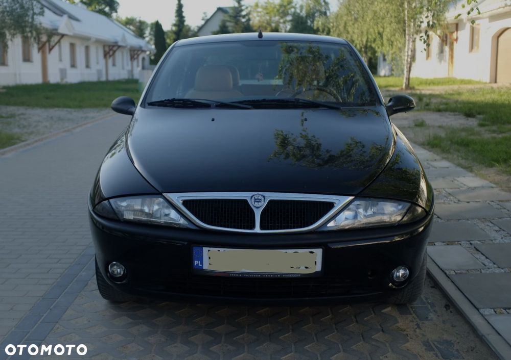 Lancia Ypsilon - 4