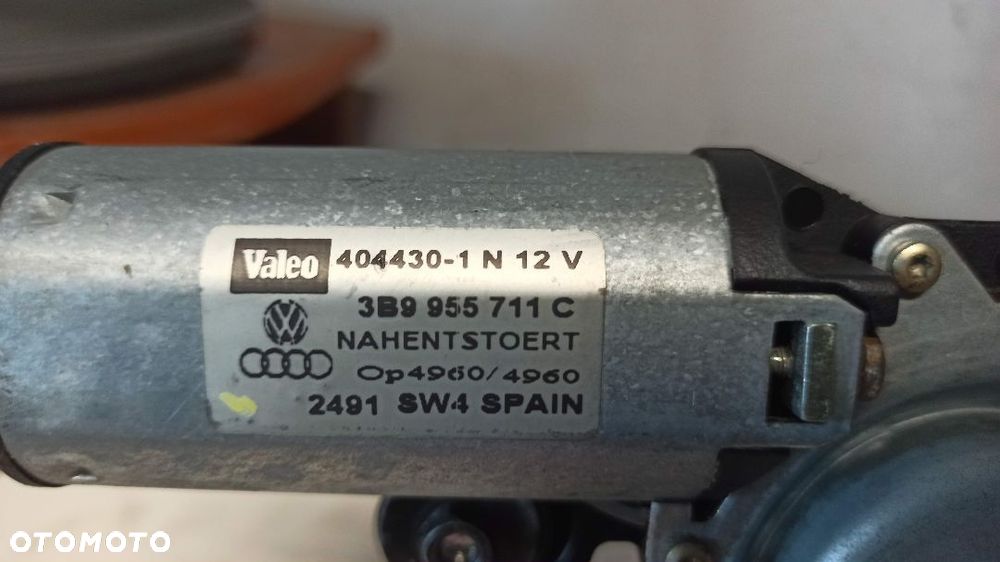 #SILNICZEK WYCIERACZKI TYŁ VW PASSAT B5 AUDI A4 B5 nr 3B9955711C - 3