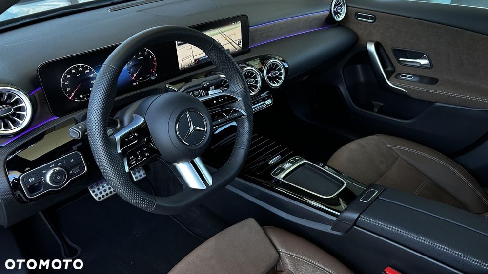 Mercedes-Benz Klasa A 200 AMG Line 7G-DCT - 11