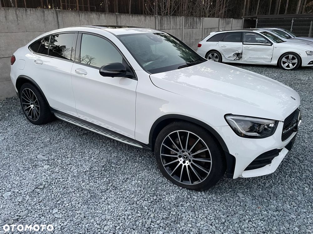 Mercedes-Benz GLC 220 d 4Matic 9G-TRONIC AMG Line - 9