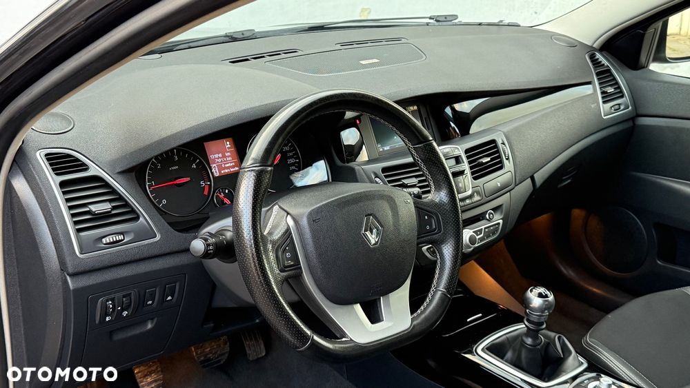 Renault Laguna 2.0 dCi Bose Edition - 24