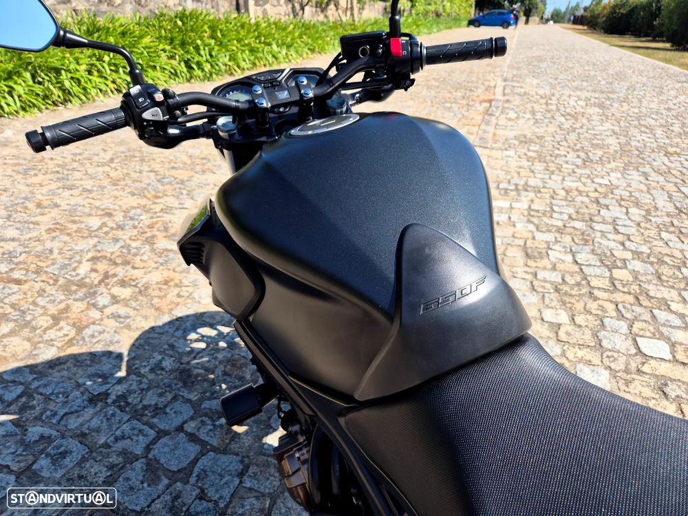 Honda CB 650F - 15