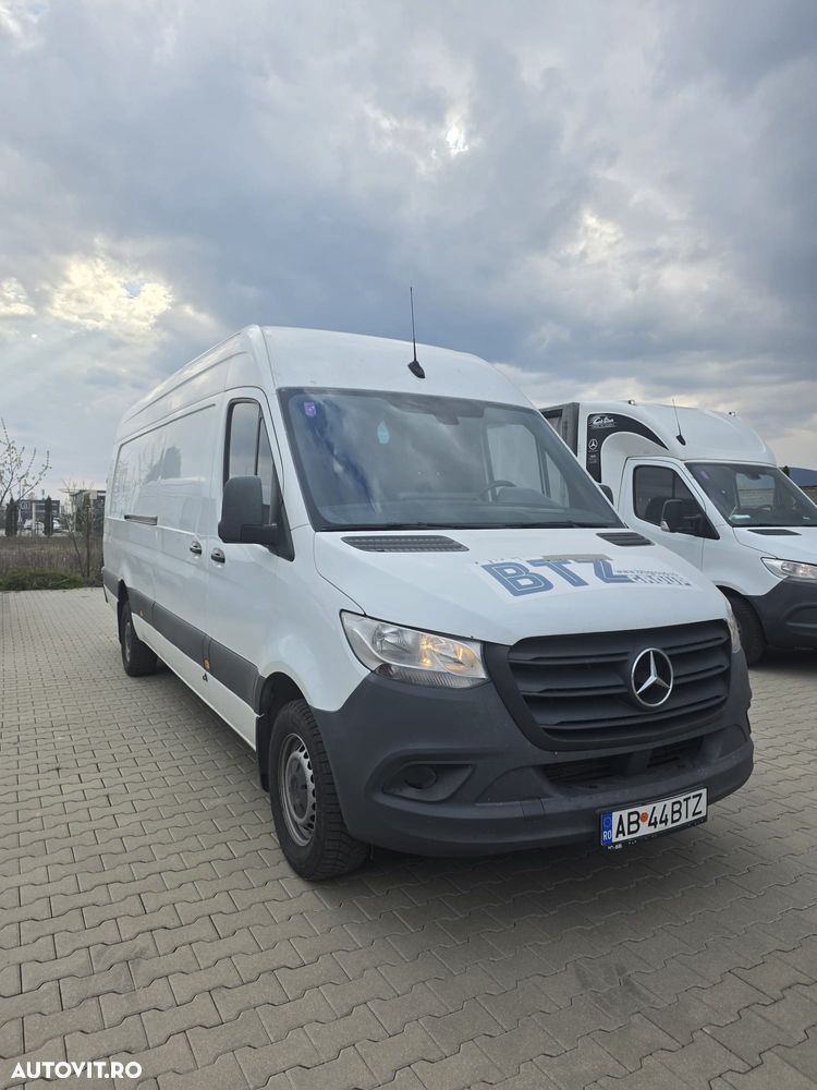 Mercedes-Benz Sprinter - 1