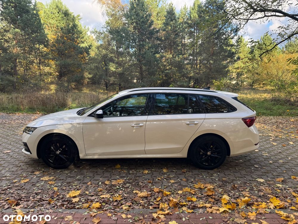 Skoda Octavia 2.0 TDI DSG Sportline - 8