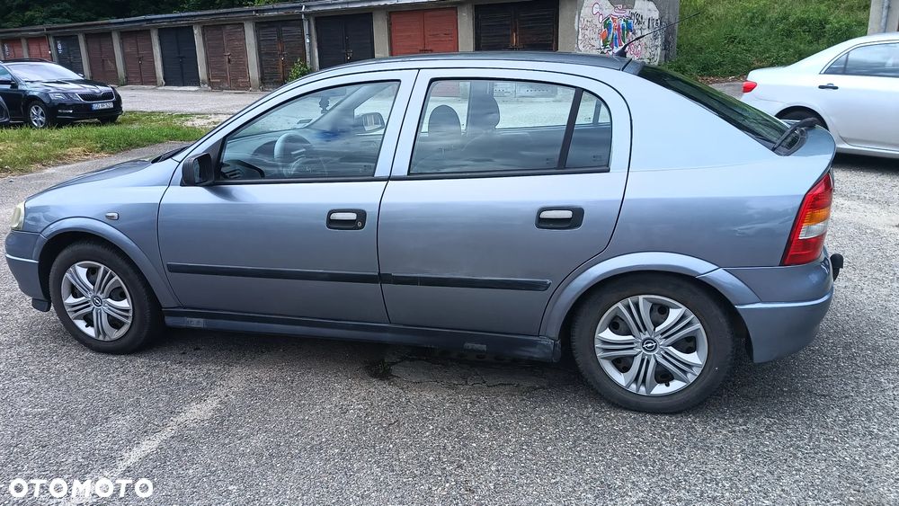Opel Astra 1.4 Start - 10
