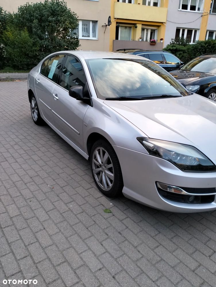 Renault Laguna dCi 110 FAP Bose Edition - 3