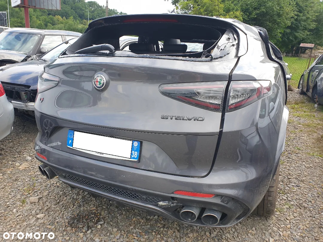 Alfa Romeo Stelvio 2.9 V6 Bi-Turbo Quadrifoglio Q4 - 11